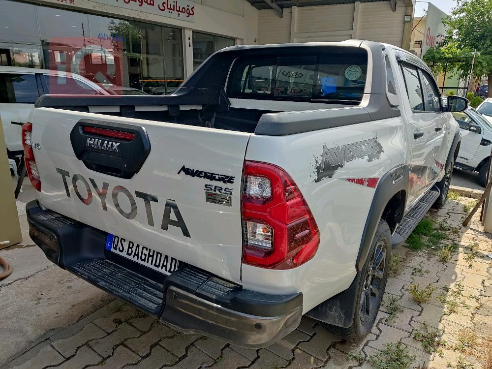Toyota Hilux